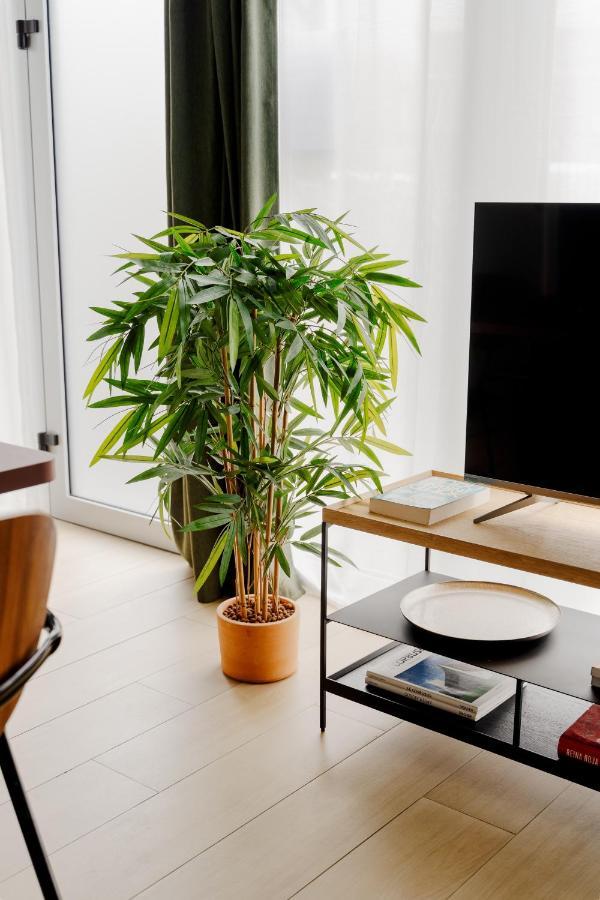 Edgar Suites Vicat - Porte De Versailles Parigi Esterno foto